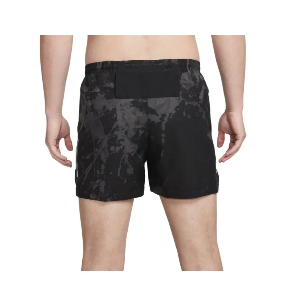 Nike‎ DriFit Run Division 4